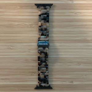 Machete blonde tortoise Apple Watch band